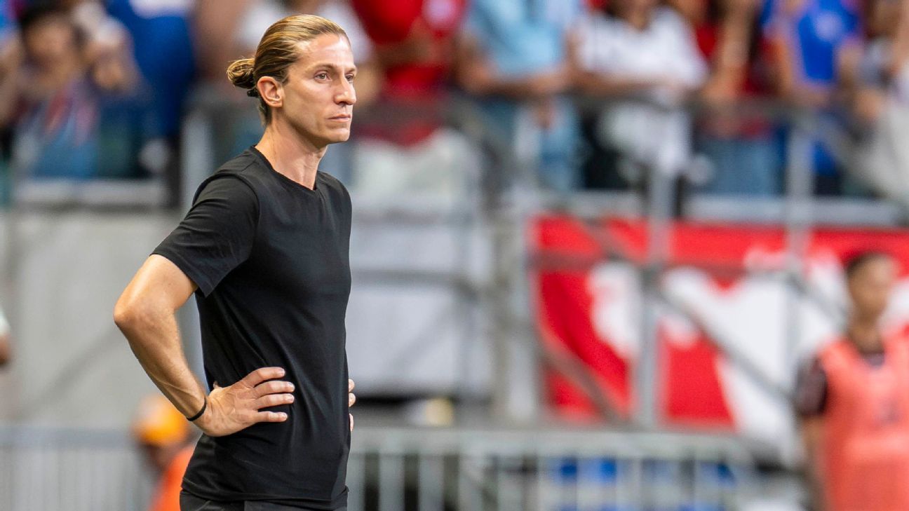 Filipe Luís Solta o Verbo: Arbitragem e o 'Fácil Fazer Contra o Flamengo' Inflamam a Nação!