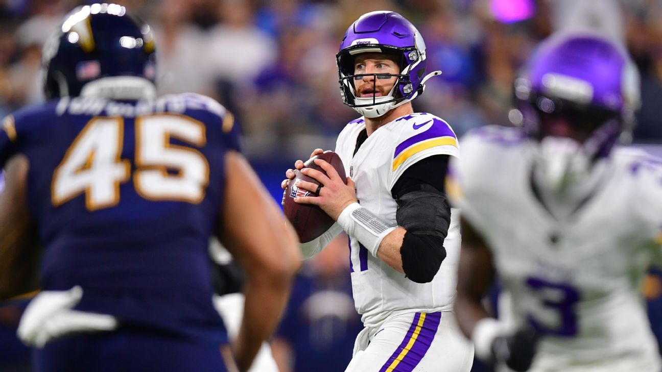 Chargers aplastan a Vikings: Herbert y Vidal lideran la victoria contundente 2 Carson Wentz no pudo impulsar la ofensiva de los Vikings.