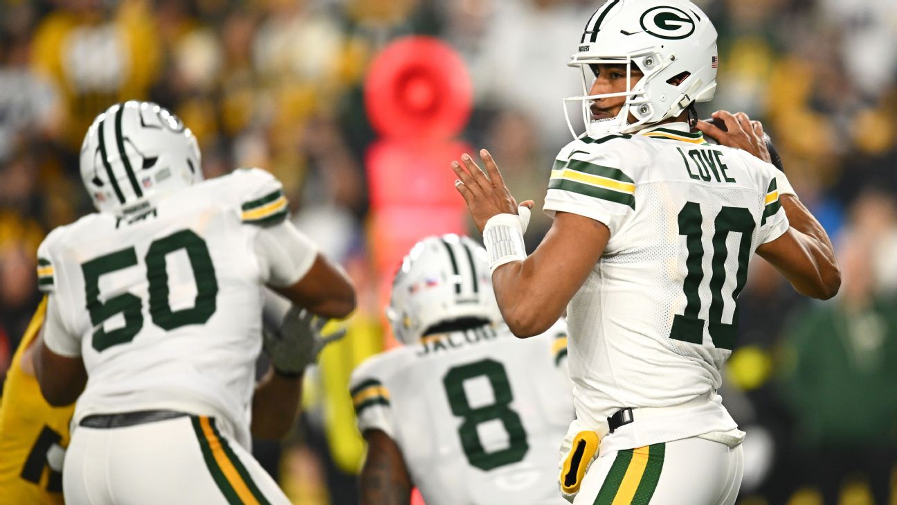 Week 8 Showdown: Packers Triumph as Love Defeats Rodgers
