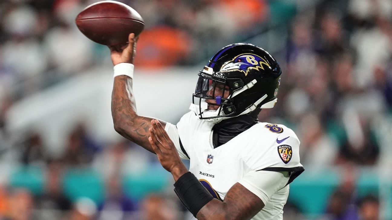 Follow live: Lamar Jackson finds Mark Andrews for TD after Dolphins fumble