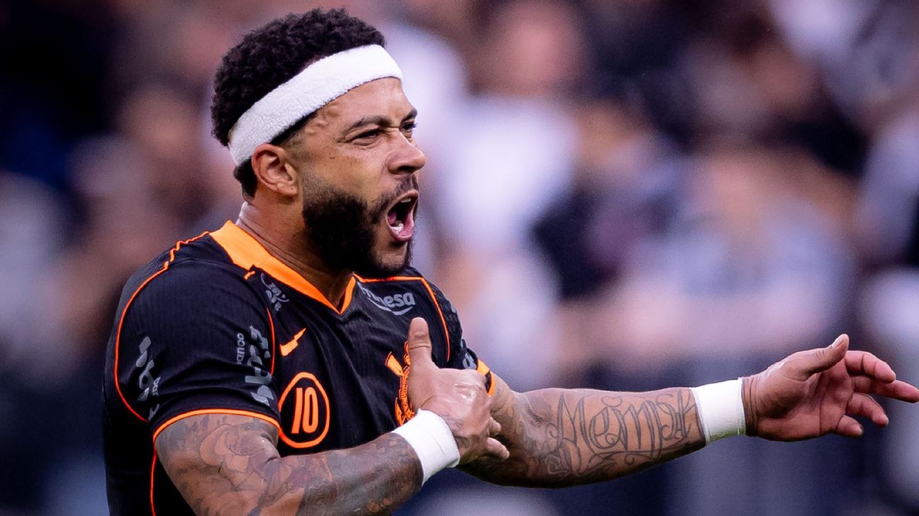 Memphis vai ficar no Corinthians? A resposta do holandês sobre futuro e a brincadeira sobre português: 'Entendo quando falam m*** de mim'