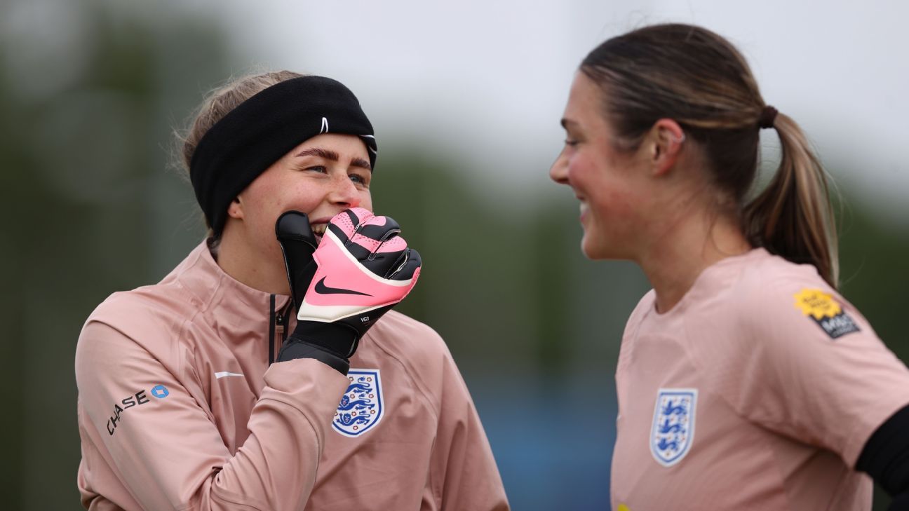 Earps: No 'bad blood' with Hampton