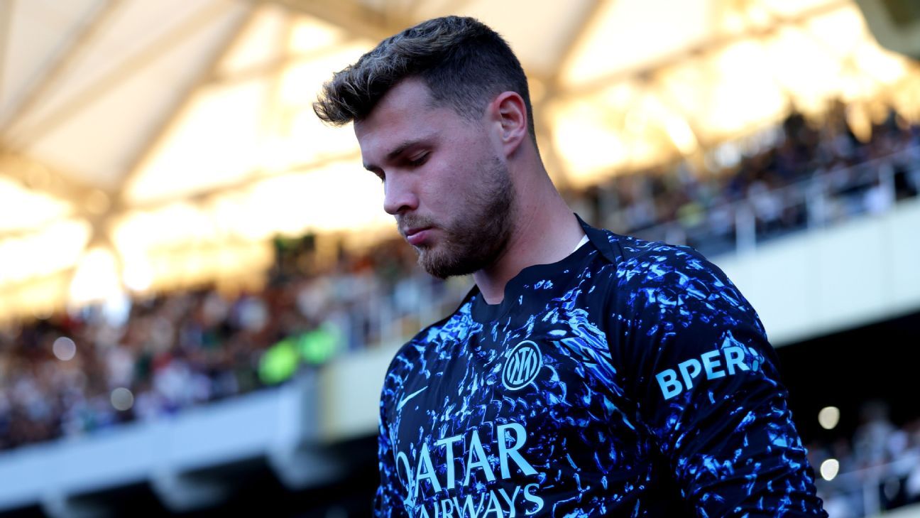 Тренер «Интера» пообещал поддержать вратаря Мартинеса после смертельной аварии