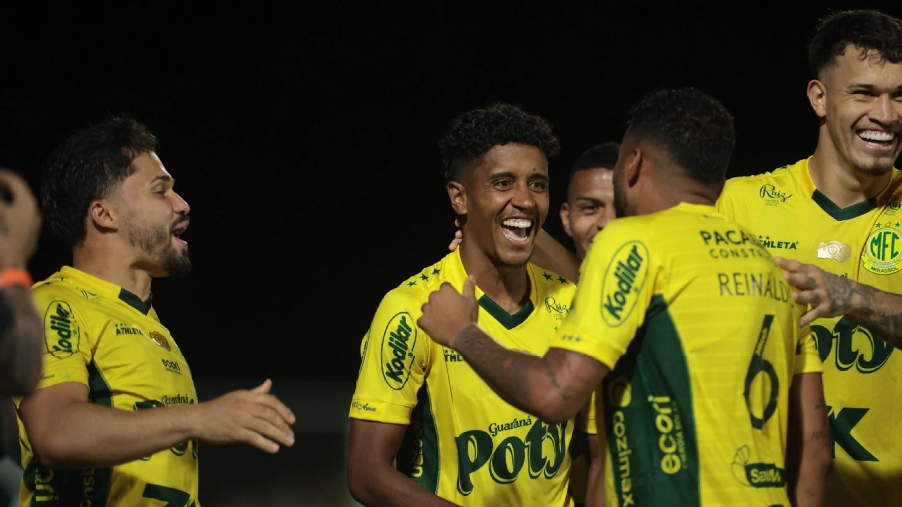 Mirassol desafia Palmeiras com gol relâmpago e golaço de bicicleta de Vitor Roque no título em disputa