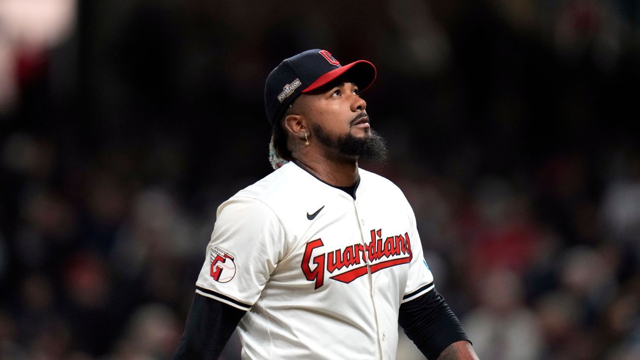 Comment les personnalités de la MLB échangent des carrières d’un million de dollars contre quelques dollars