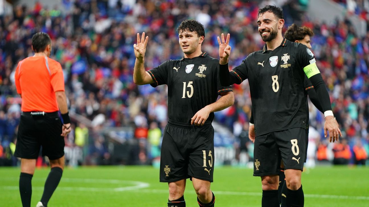 Fernandes, Neves hat tricks seal Portugal WC spot