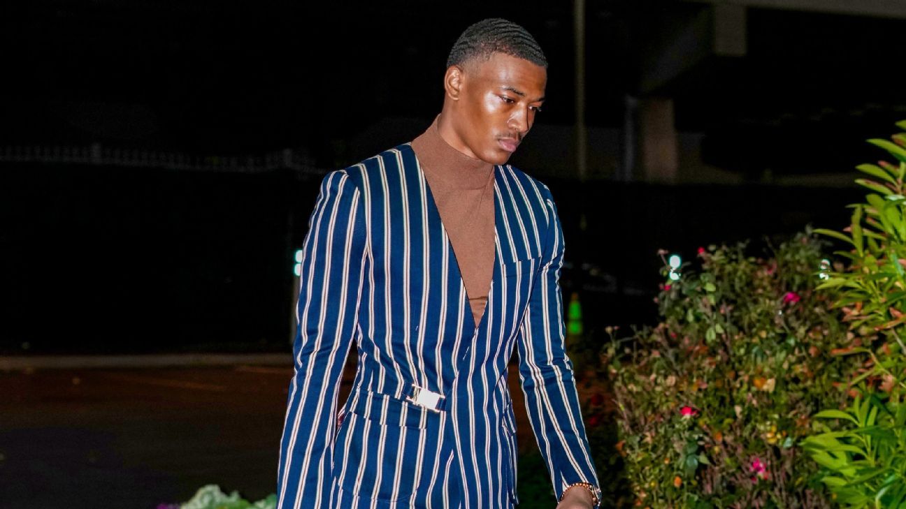 NFL Week 11's fashionable arrivals, featuring Eagles WR DeVonta Smith