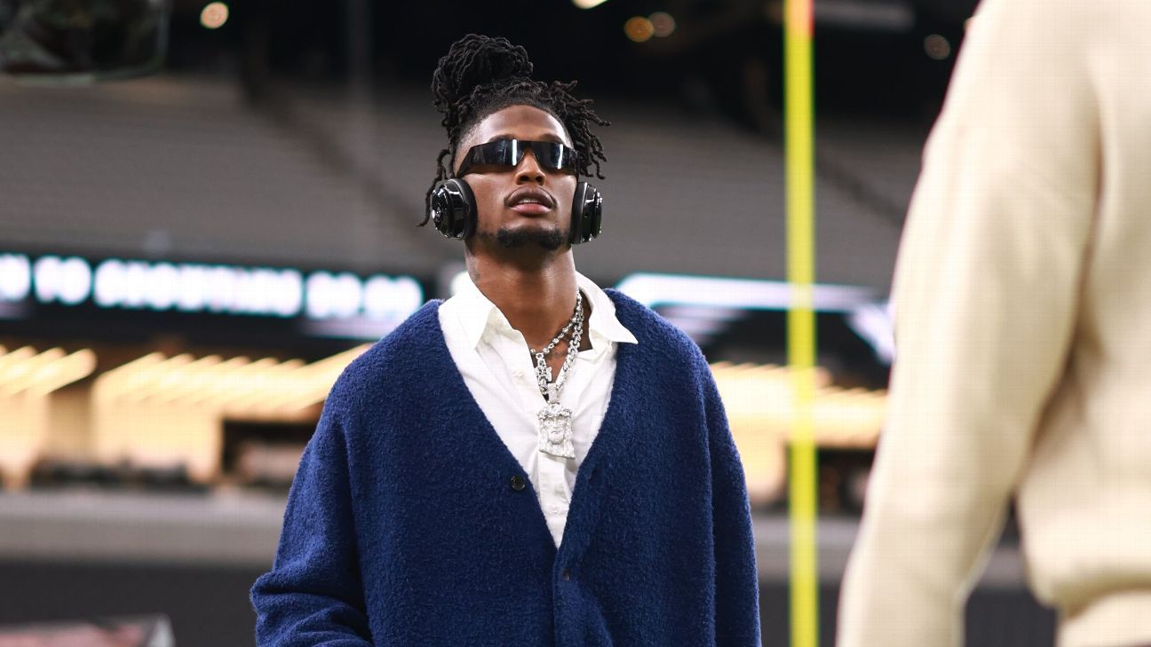 NFL Week 11: The Show-Stopping Style of DeVonta Smith and Friends