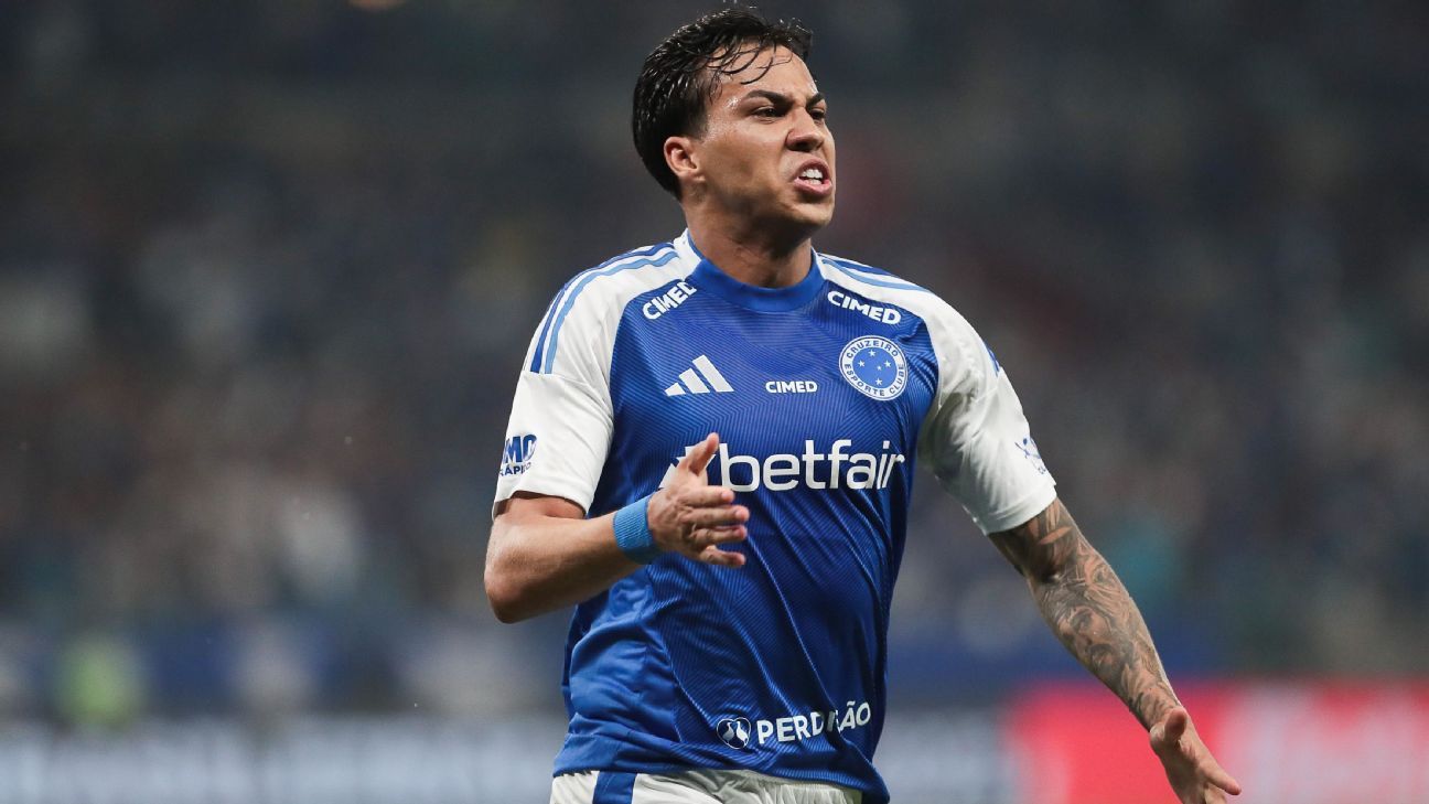 Cruzeiro atropela Corinthians e garante vaga na fase de grupos da Libertadores