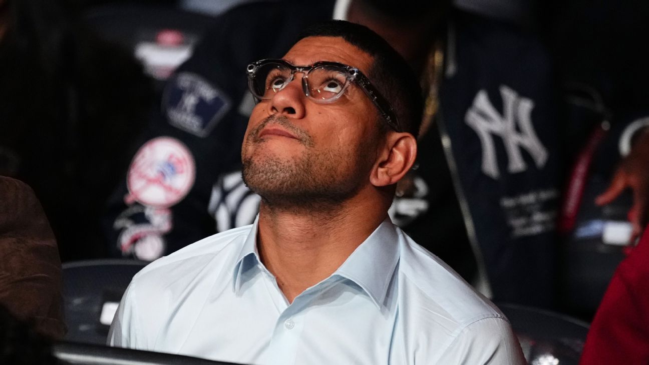 Ex-campeão do UFC sugere nome inusitado para Poatan enfrentar