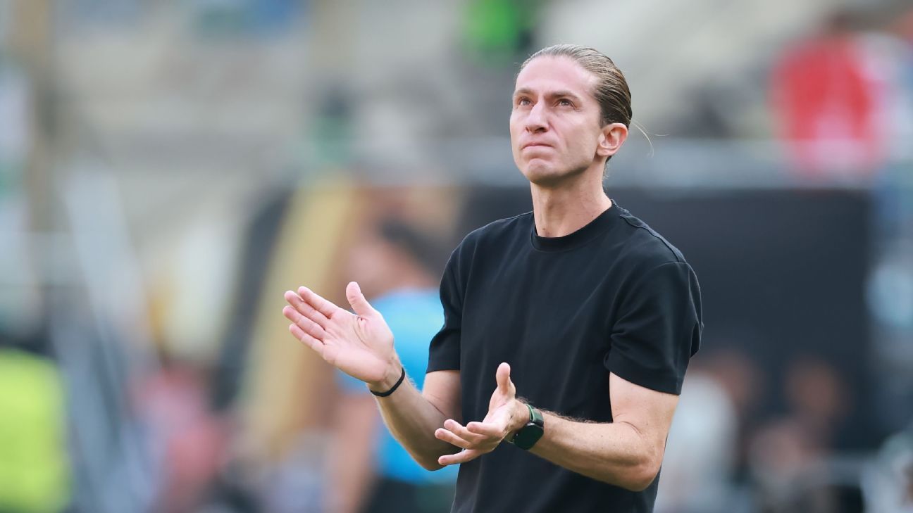 Flamengo mira reforço de peso para ataque e traça estratégias pós-título da Libertadores em 2026