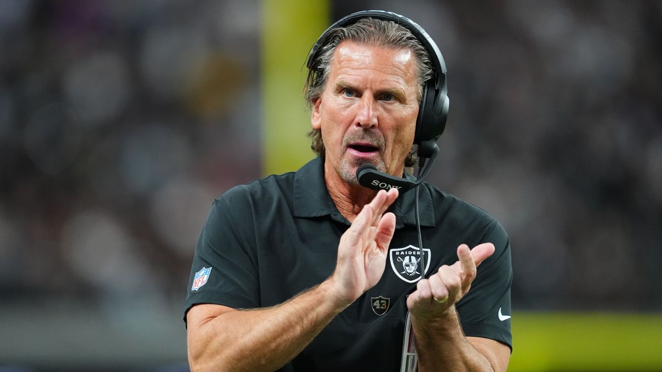 How the Raiders looked in their first game since Greg Olson took over as interim OC