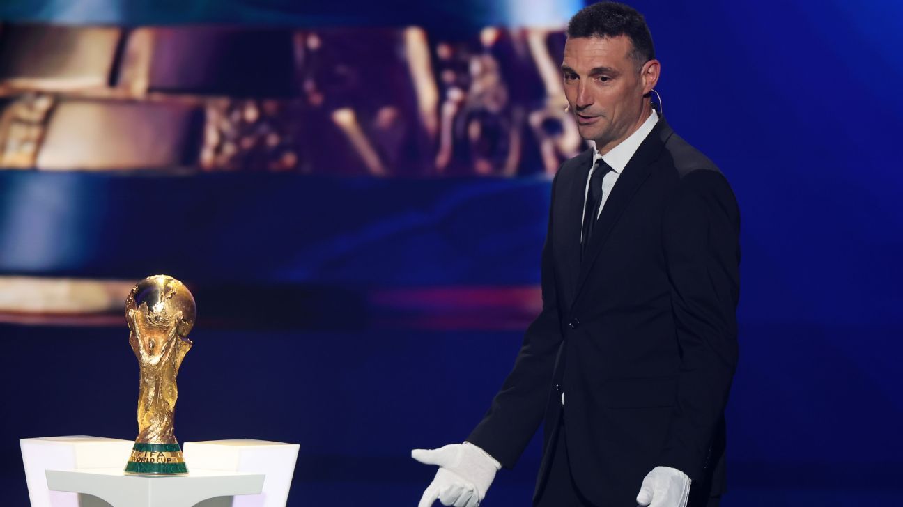 Scaloni desvela la Copa del Mundo en el sorteo del Mundial 2026 en Washington DC