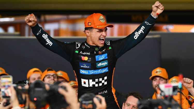Lando Norris célébrant sa victoire