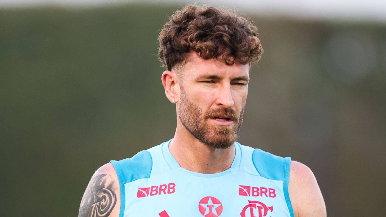 Léo Pereira revela que Flamengo estuda Cruz Azul e pede foco, sem pensar no PSG