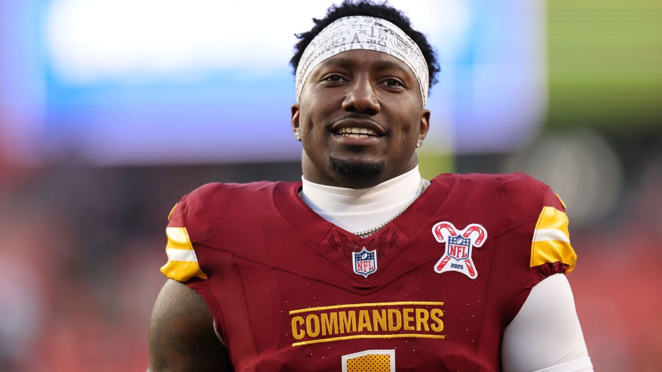 Follow live: Jalen Hurts finds DeVonta Smith as Eagles take lead