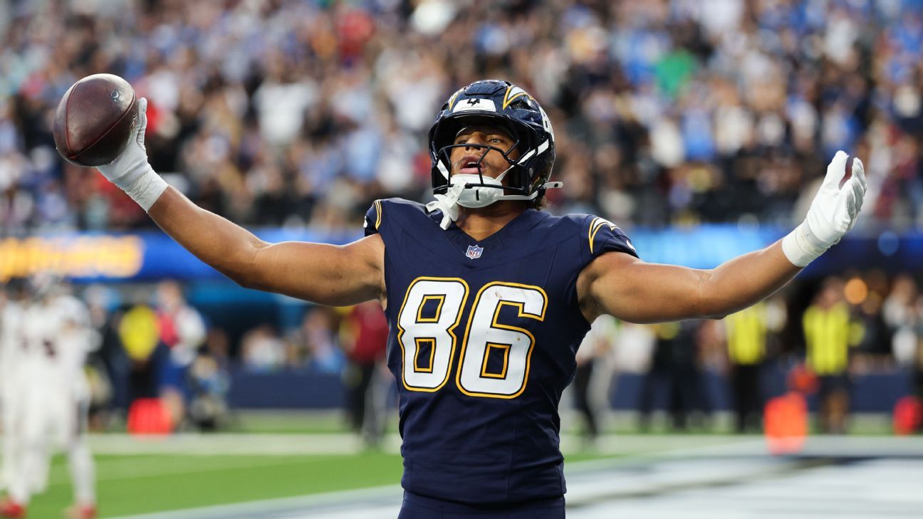 Follow live: Chargers gain on Texans with Herbert's TD pass to Gadsden