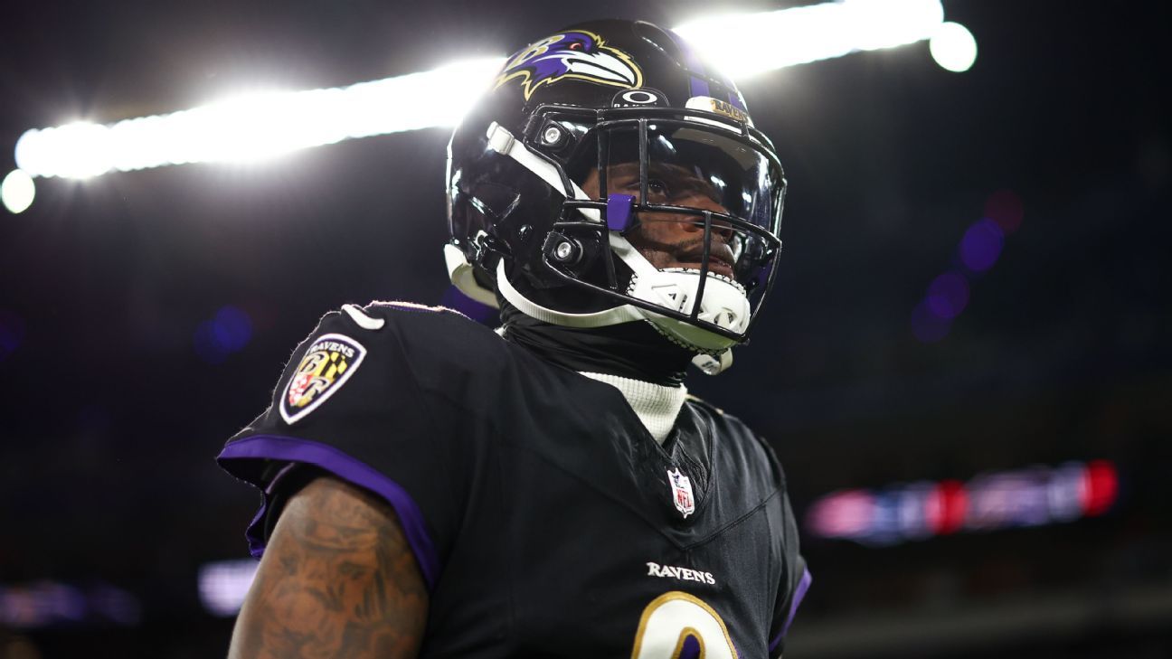 Lamar Jackson and Ravens Face Key Questions Ahead of OTAs