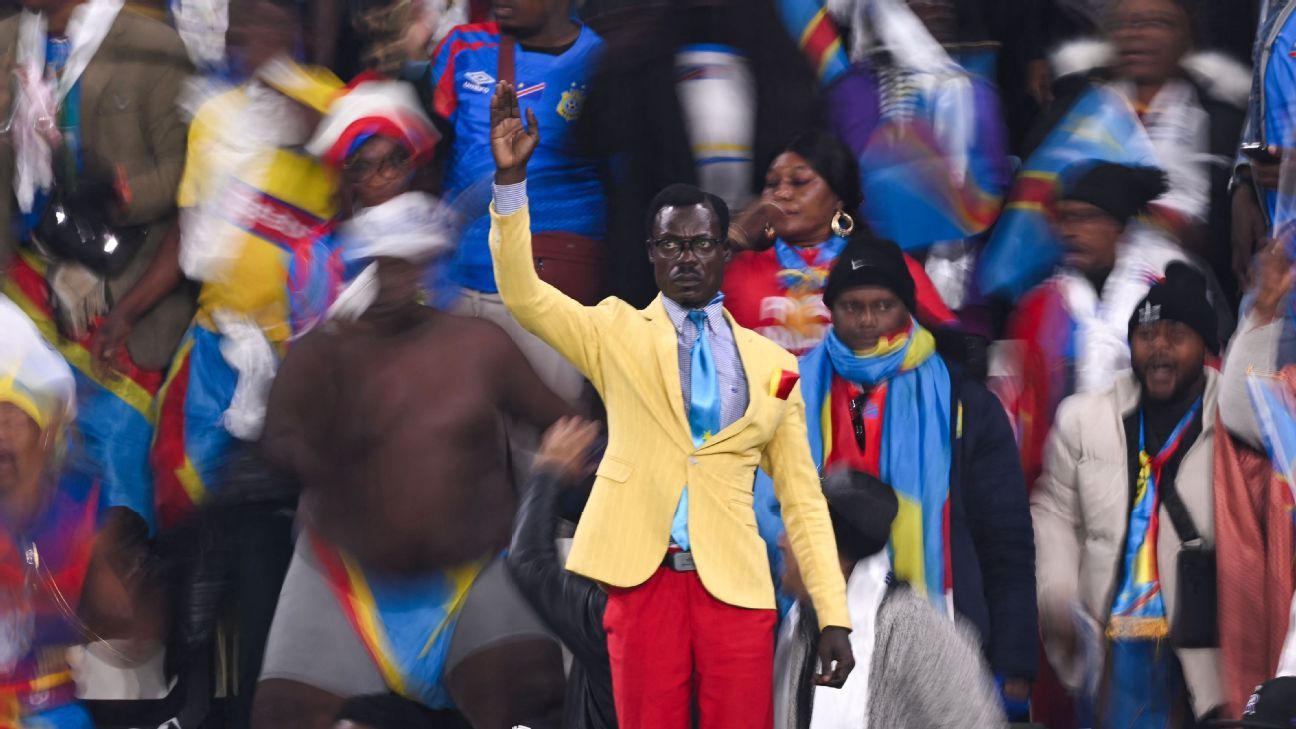 Algeria player slammed for mocking 'statue' fan