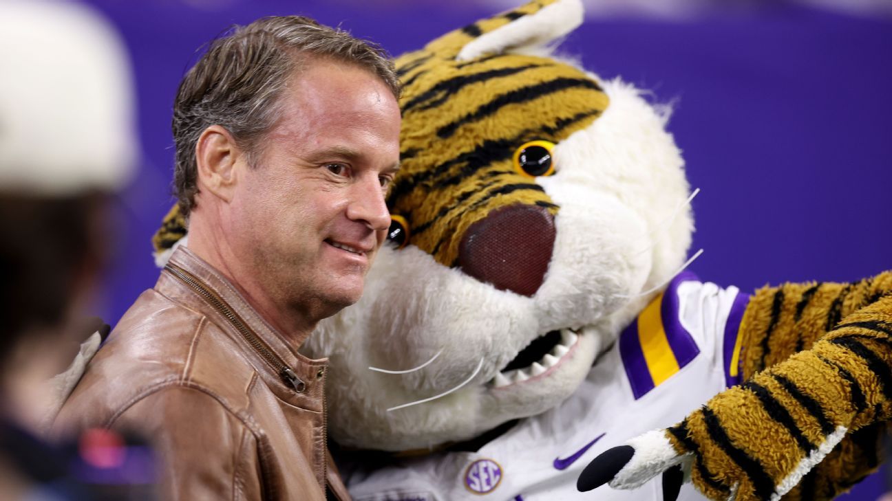 Which new coaches best rebuilt their 2025 recruiting classes