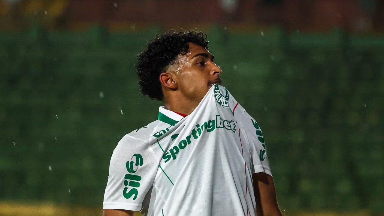 Palmeiras negocia venda de Luighi e atacante pode deixar o clube em janeiro