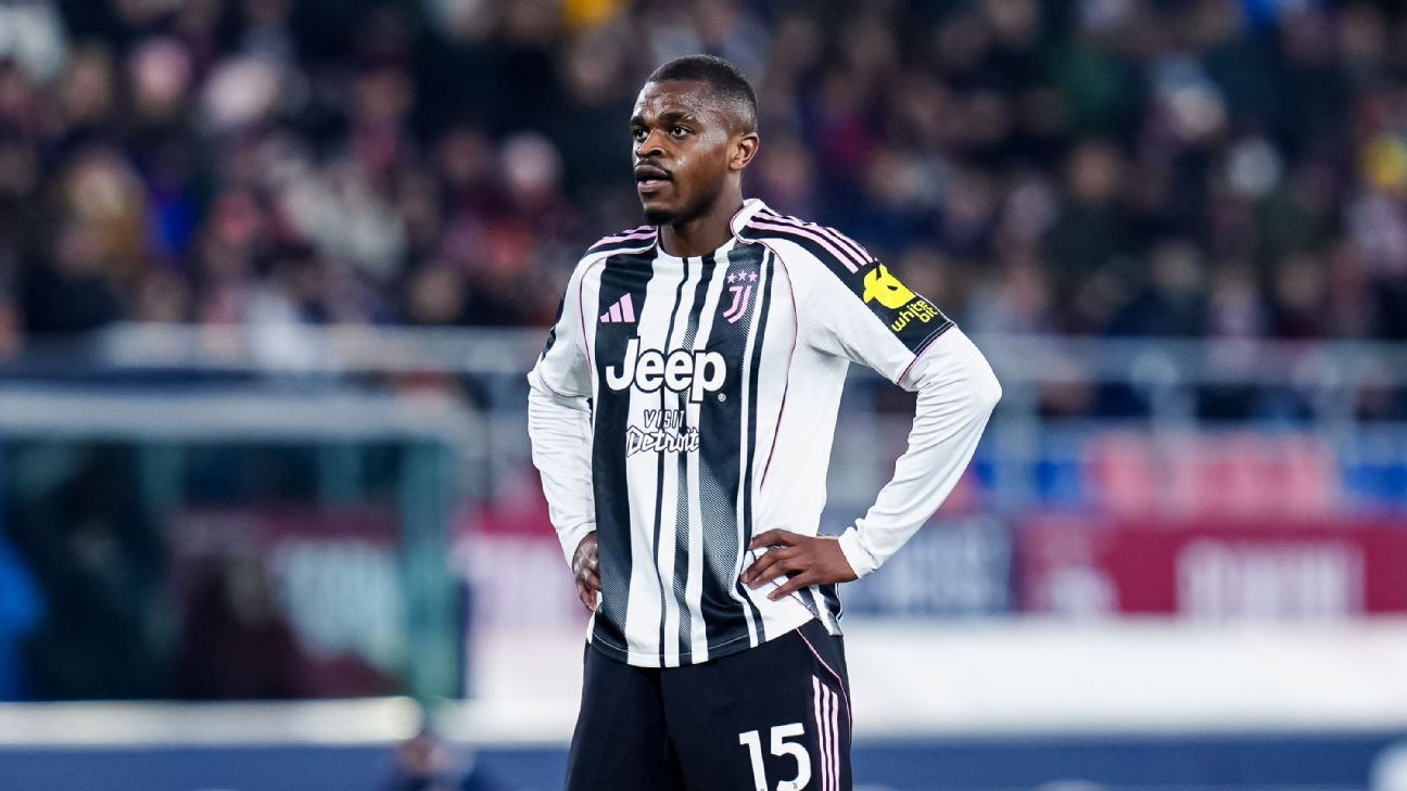 Transfer rumors, news: Man United and Tottenham eye Juventus defender Kalulu