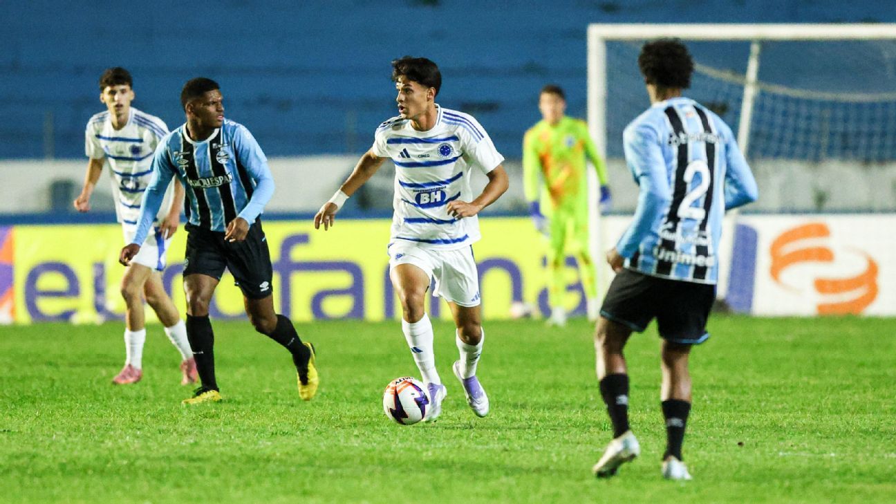 Cruzeiro vira o jogo contra o Grêmio e garante vaga na final da Copinha