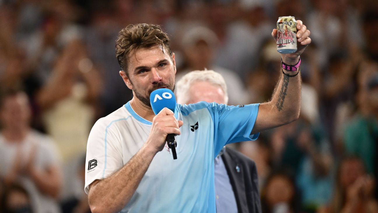 Wawrinka toasts with beer in Aussie send-off