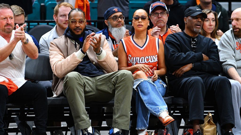 Melo apparently unhappy with state of Cuse hoops