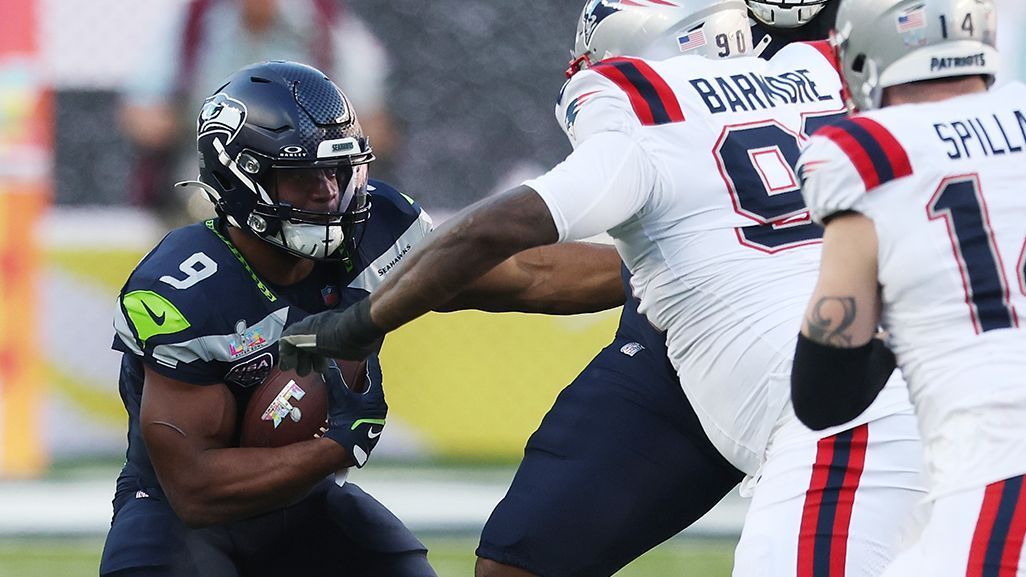 Follow live: Seahawks strike on opening drive with 33-yard FG