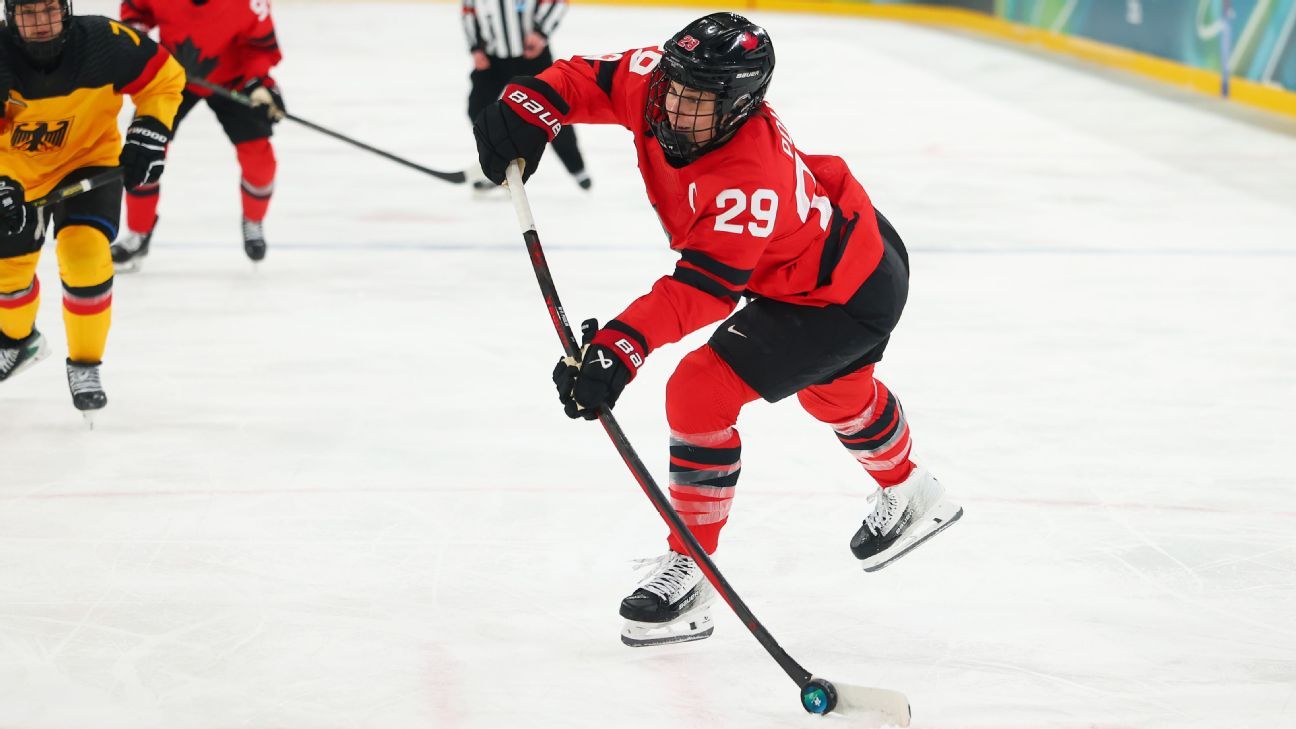 Poulin scores in return; Canada women in semis
