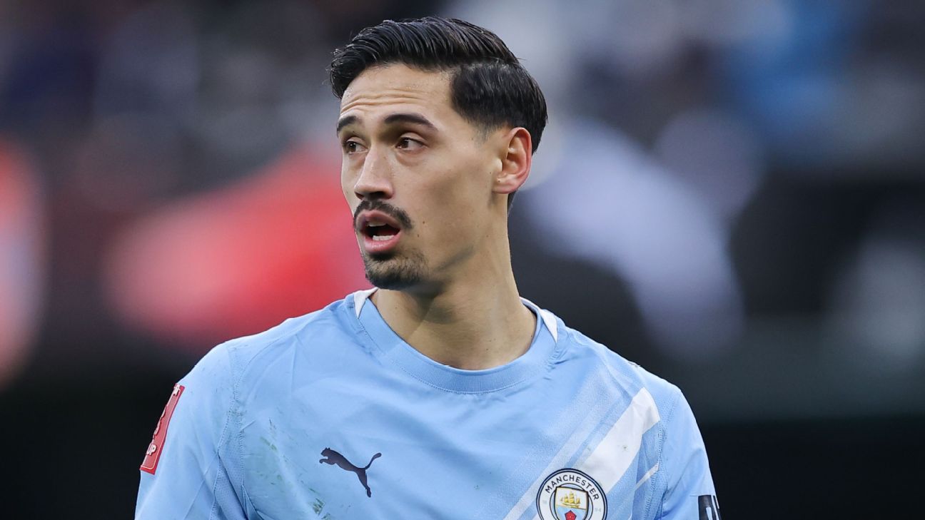 Tijani avisa Arsenal: Man City ‘em busca’ do título da Premier League