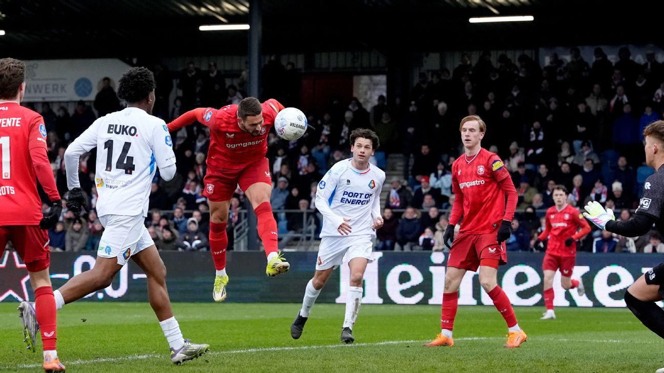 Invaller Pjaca kopt FC Twente in slotfase naar punt bij Telstar