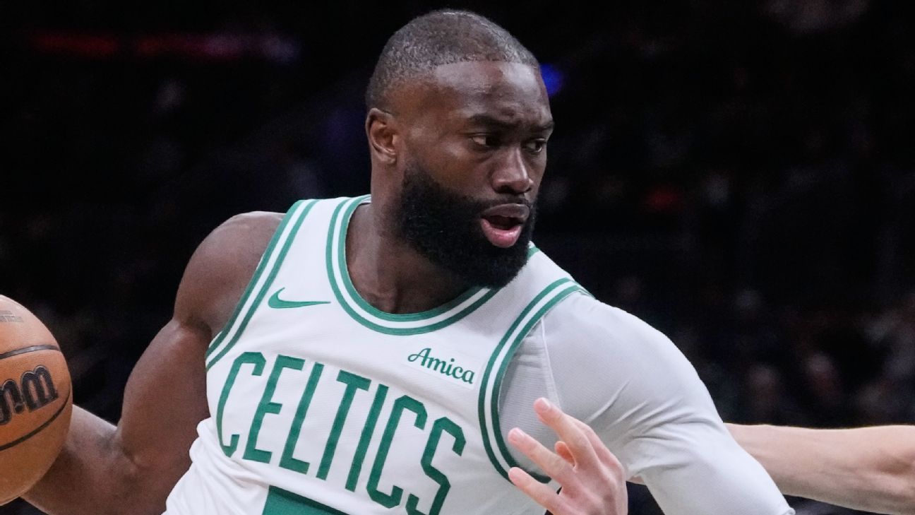 Os Celtics venceram os Nets, apresentando um dos melhores desempenhos ofensivos da NBA