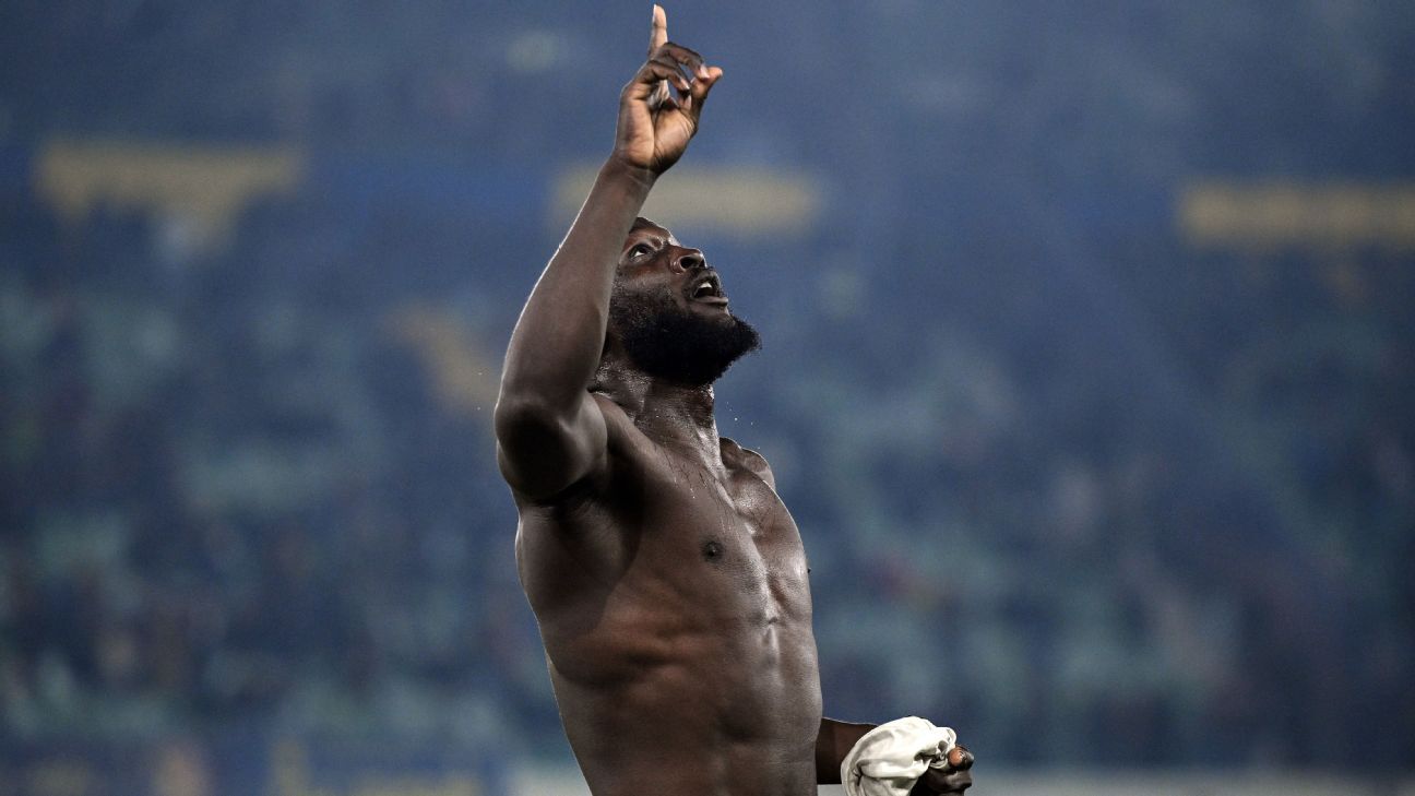 Romelu Lukaku in tears after ending emotional goal drought