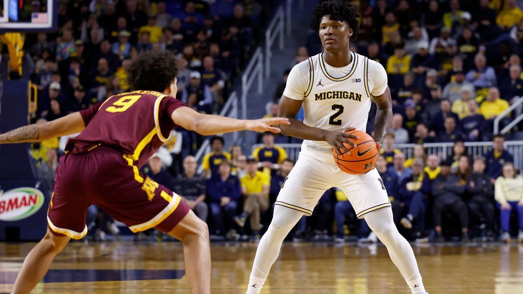 Michigan loses guard Cason (ACL) for rest of year