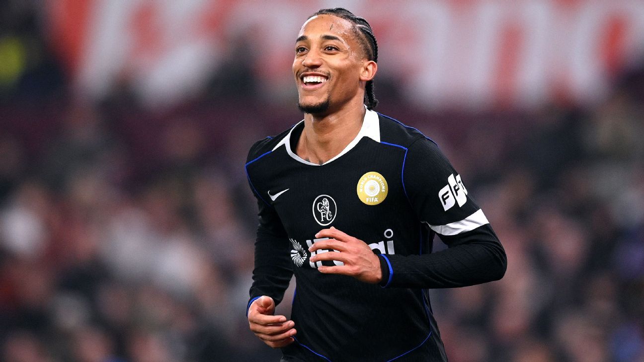 Liam Rosenier, do Chelsea, diz que João Pedro é de “classe mundial” após o hat-trick do Villa