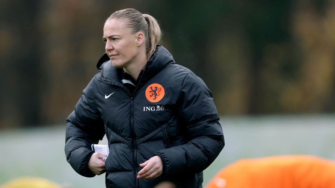 Van der Gragt vanaf volgend seizoen hoofdtrainer AZ Vrouwen