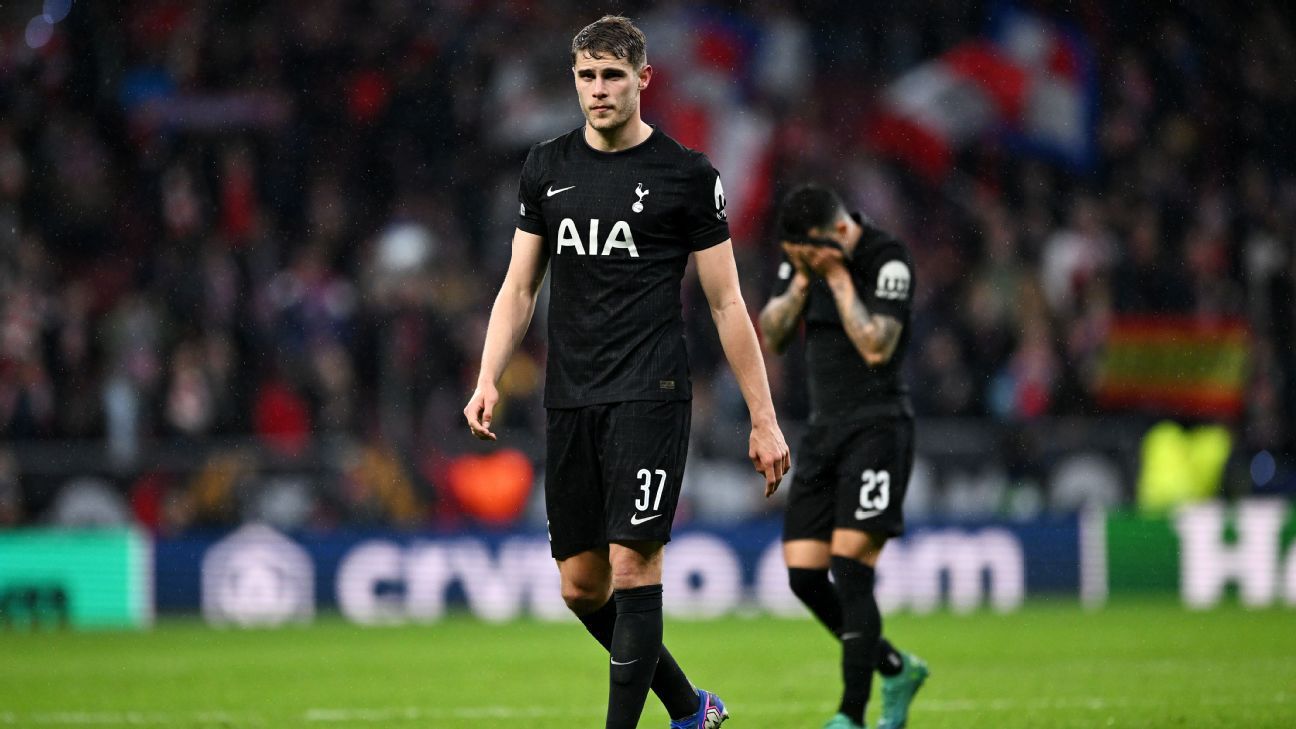 Spurs extend season ticket renewal window