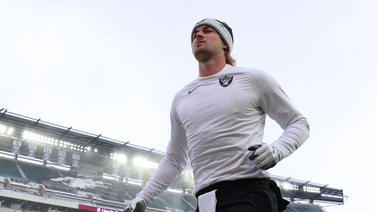 Why Kenny Pickett was drawn to Panthers by coach Dave Canales