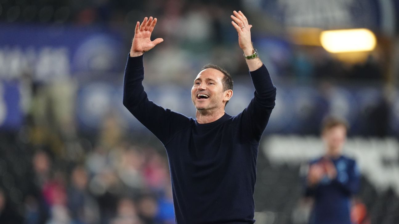 Frank Lampard está feliz por Coventry ter nove pontos de vantagem