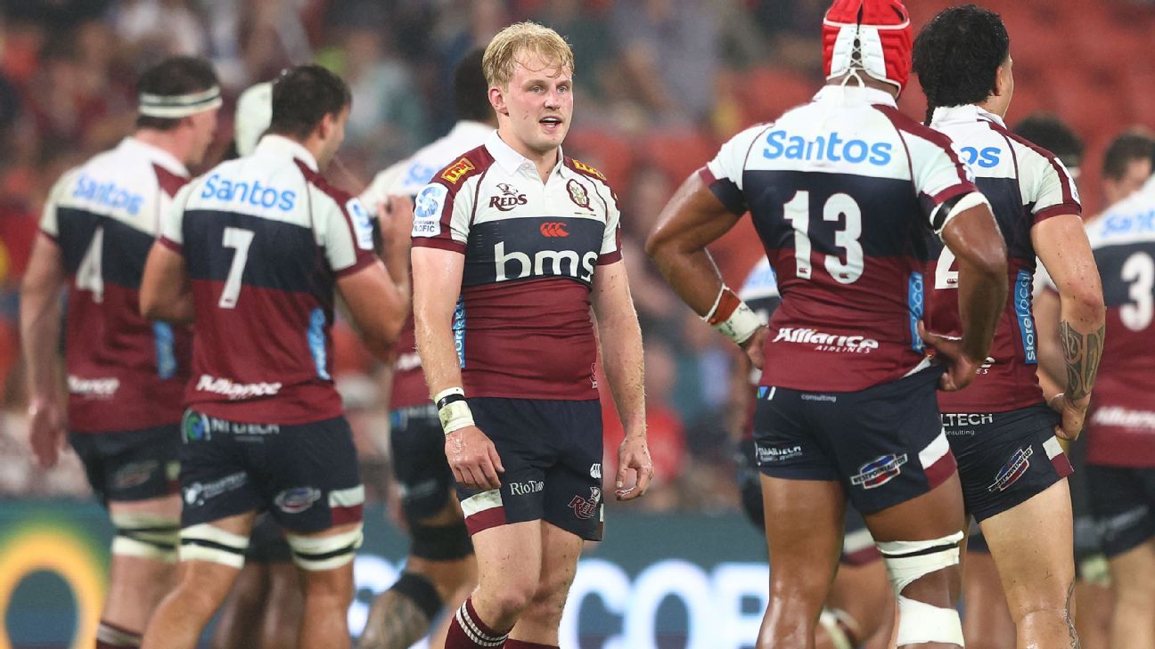 Super Rugby R7: Lynagh returns, D-Mac switch