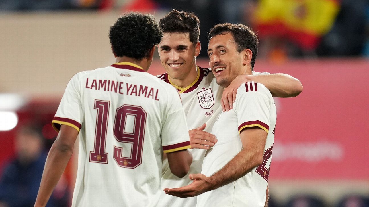 Espanha vence a Sérvia com show de Oyarzabal em amistoso preparatório para a Copa