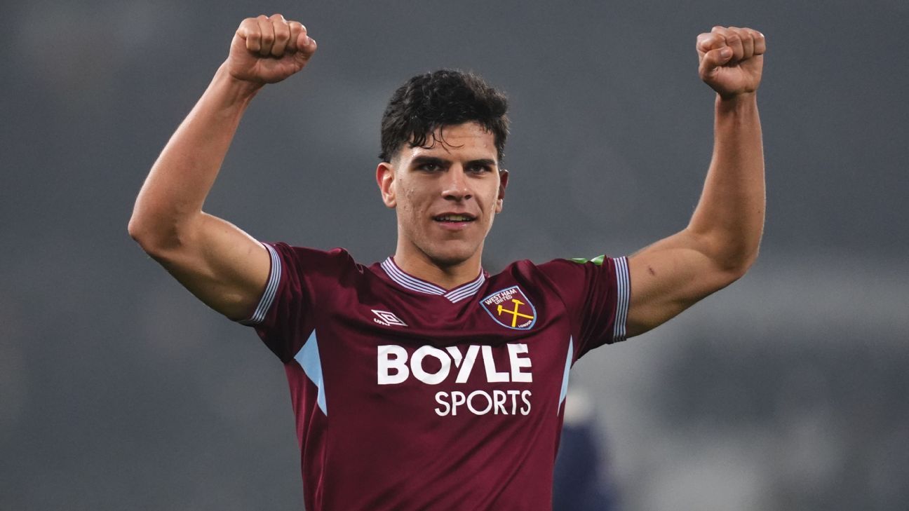 Transfer rumors, news: Arsenal join Man United in ...