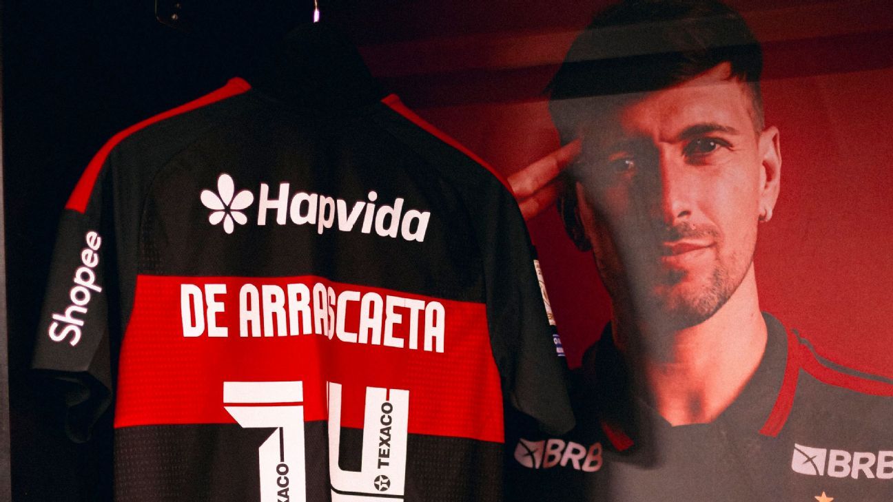 Por que Arrascaeta deixou de usar camisa 10 em Flamengo x Bahia para voltar a vestir a 14?