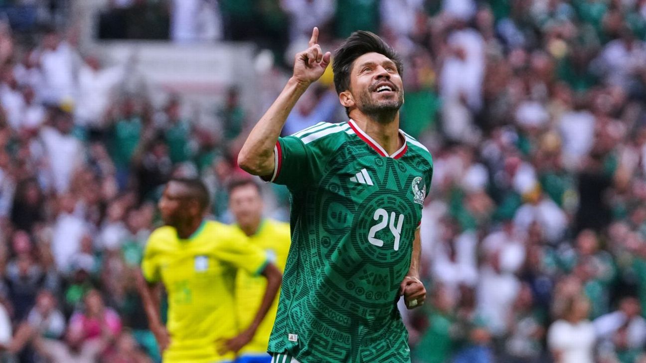 Mexico Legends Beat Brazil at Estadio Azteca: Oribe Peralta and Ronaldinho Shine