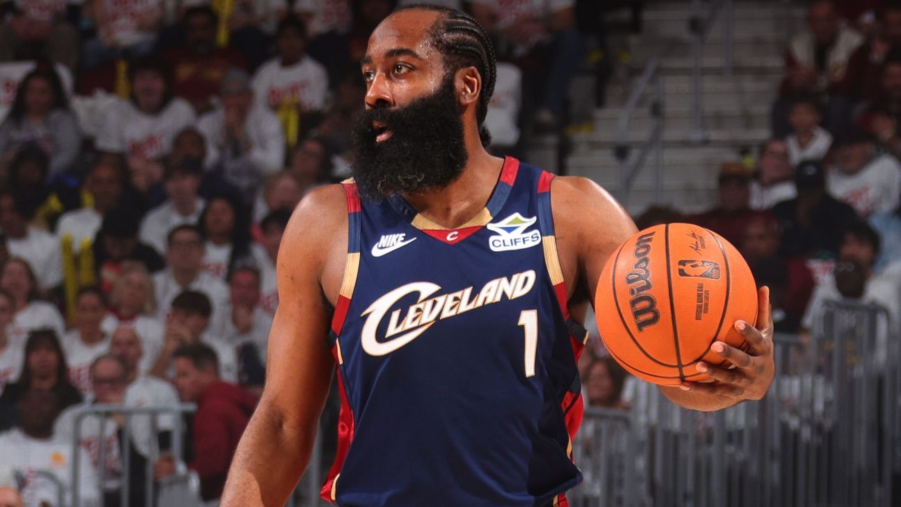 Harden's Clutch Shots Lead Cavaliers to 116-109 Victory Over Pistons