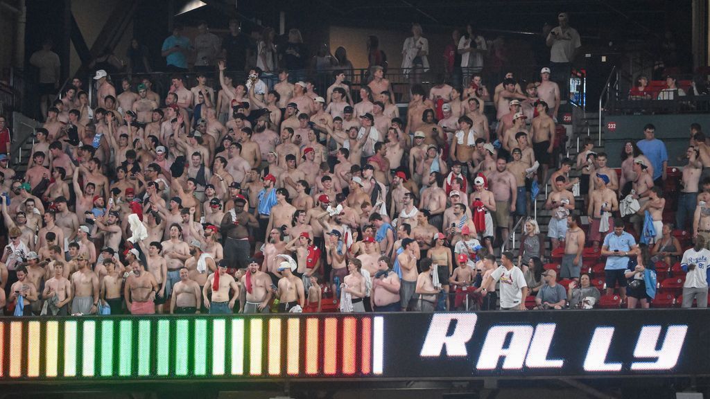 Cardinals Manager Embraces Shirtless Fan Trend After Walk-Off Win