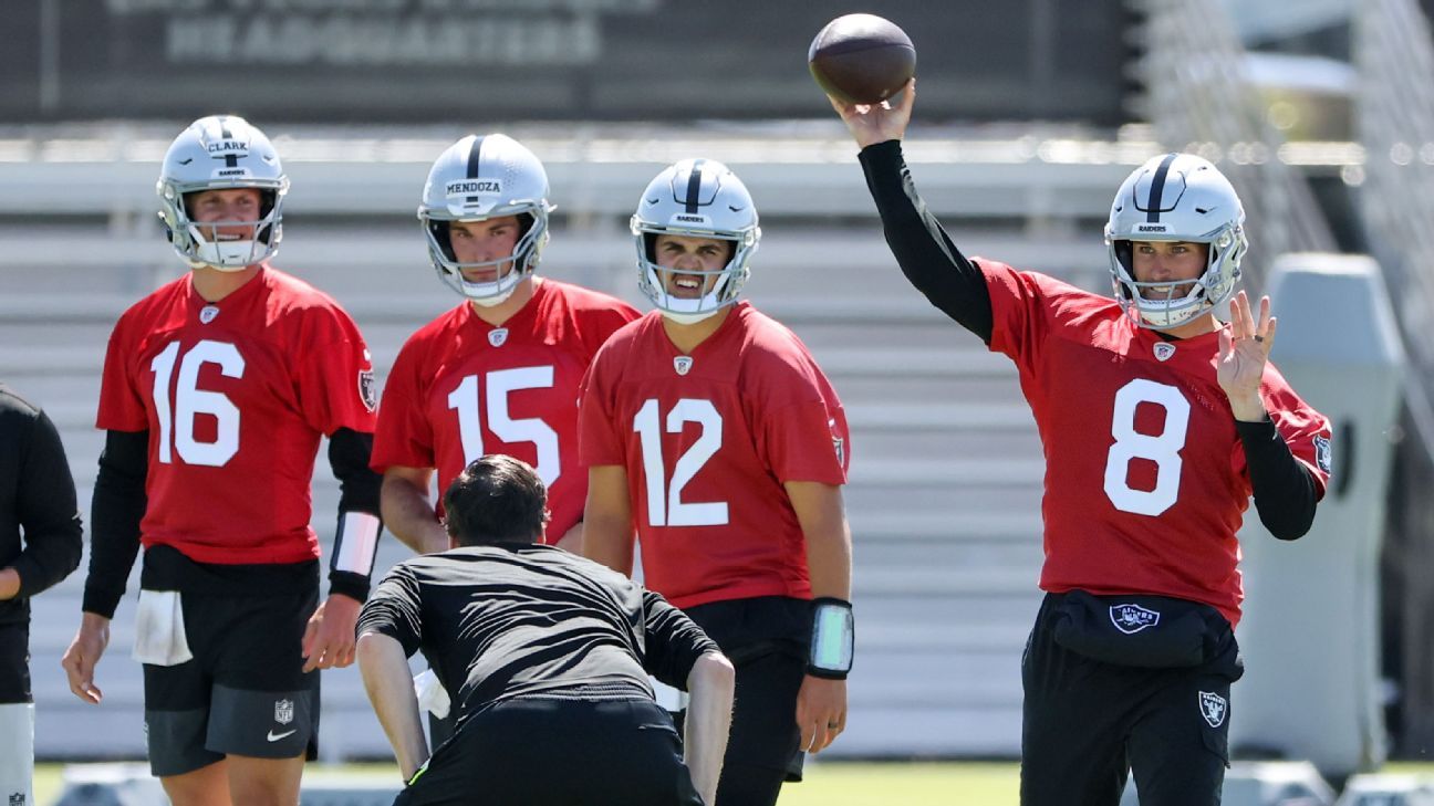 Cousins: Raiders QBs 'a working force together'