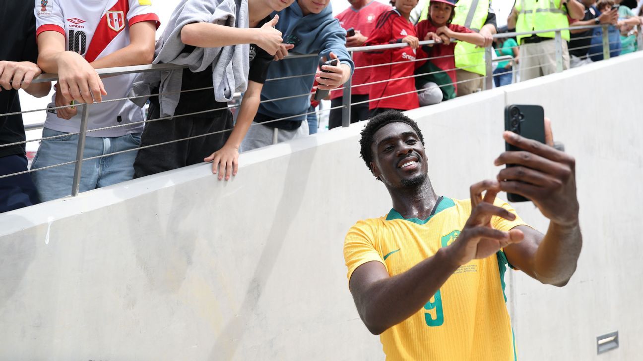 Touré 'full of energy' as Socceroos back fitness
